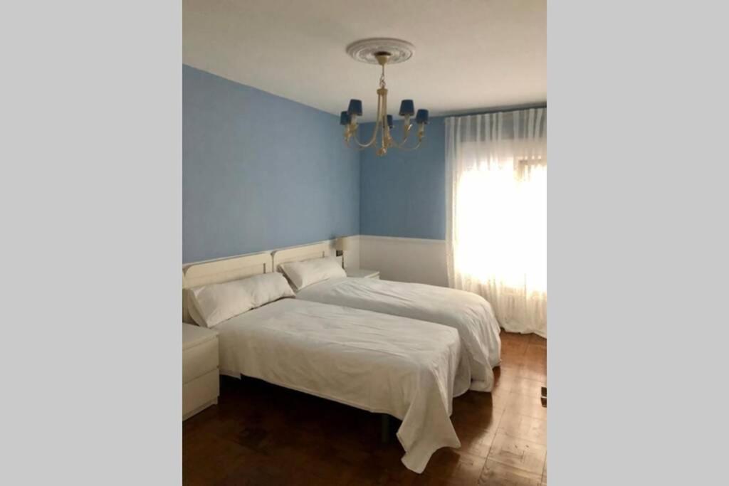 Ferienwohnung Piso En El Centro De Oviédo Exterior foto